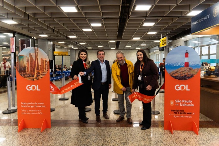 Corte de faixa oficial da nova rota sazonal São Paulo-Ushuaia no Aeroporto de Guarulhos